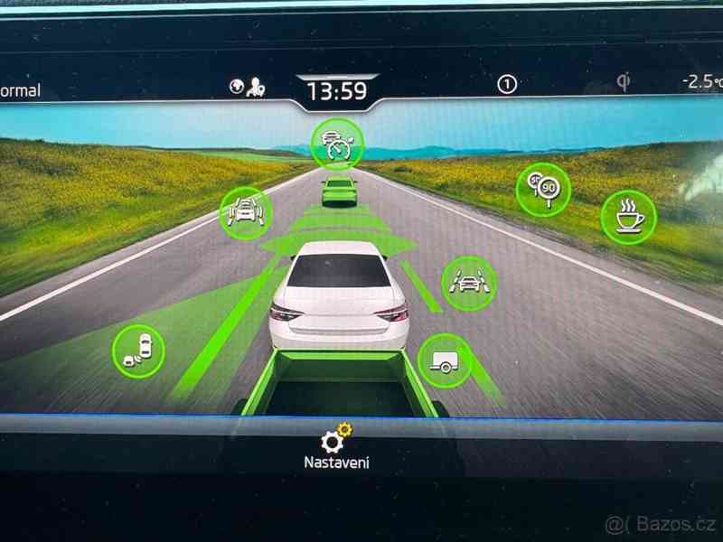 Škoda Superb 2,0 - foto 18