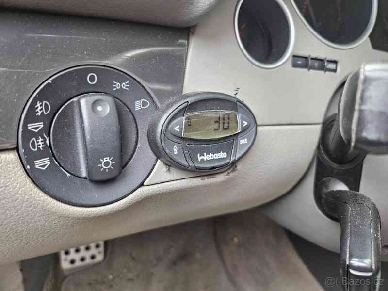 Audi A4 2,5 - foto 4