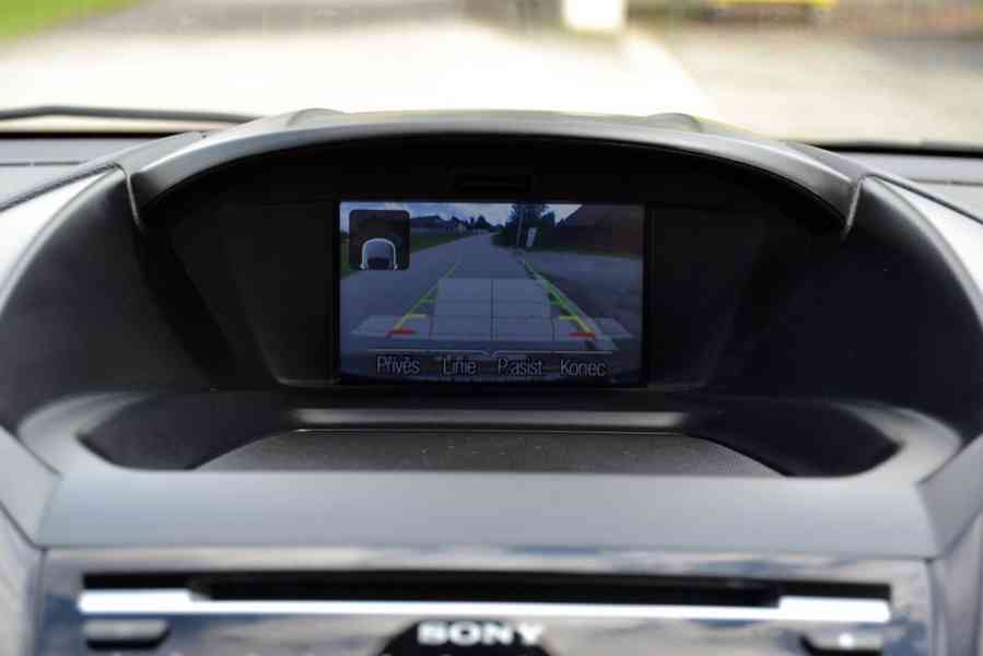 Ford Kuga 2.0 TDCI 120kW Titanium 4x4 - foto 8