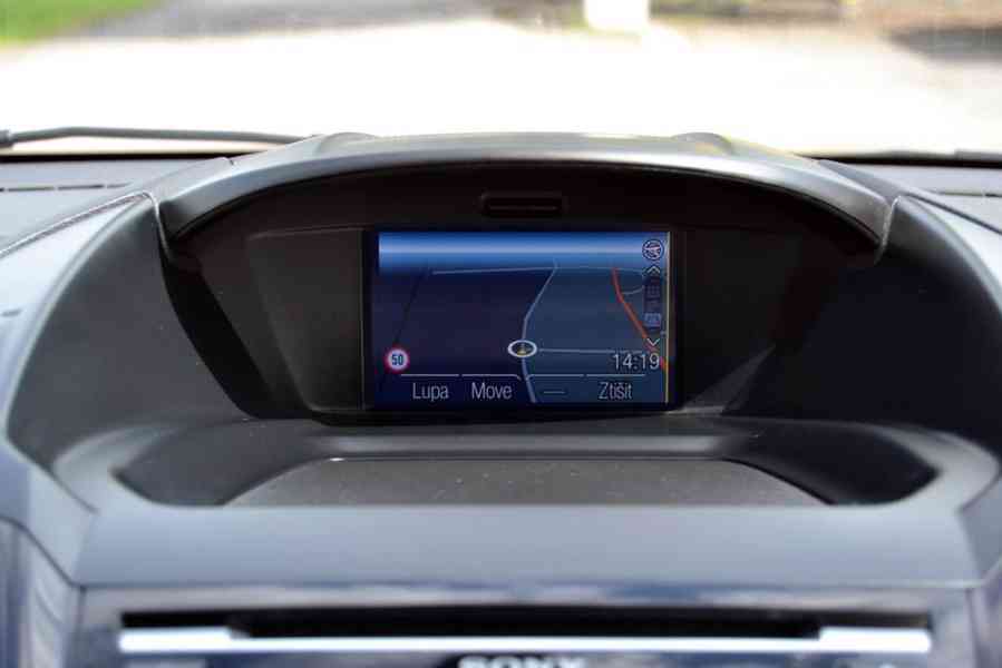 Ford Kuga 2.0 TDCI 120kW Titanium 4x4 - foto 7