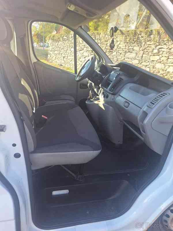 Opel Vivaro 2,0   CDTI 66 kW - 9 míst, 2013 - foto 7