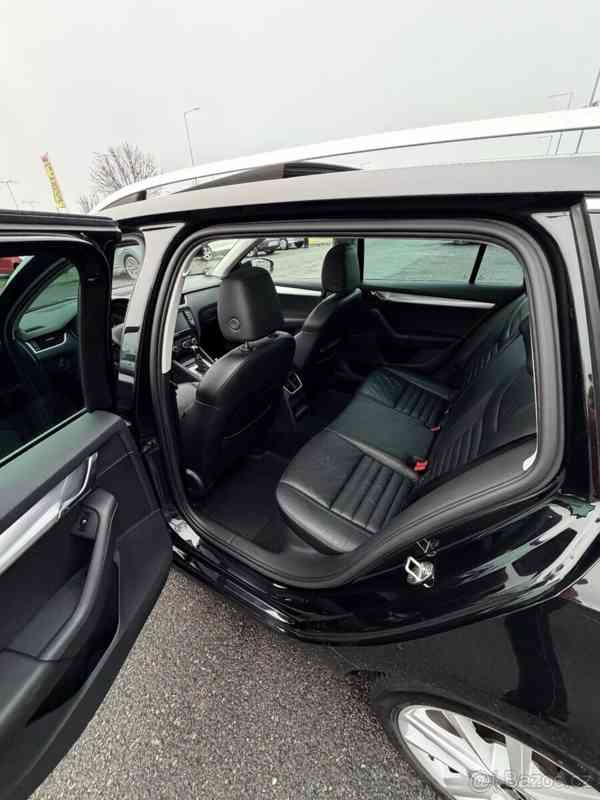 Škoda Octavia 2,0   A3 DSG - foto 9