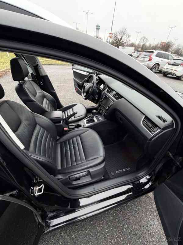 Škoda Octavia 2,0   A3 DSG - foto 15