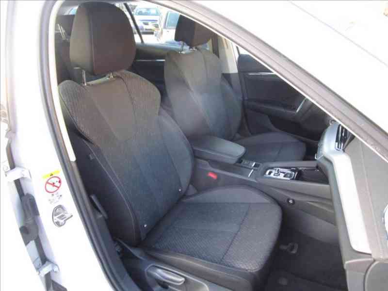 koda Octavia 2,0 TDI DSG Style,1.MAJITEL ČR-DPH - foto 15