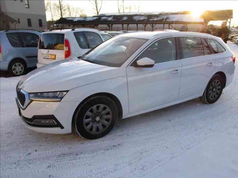 koda Octavia 2,0 TDI DSG Style,1.MAJITEL ČR-DPH - foto 2