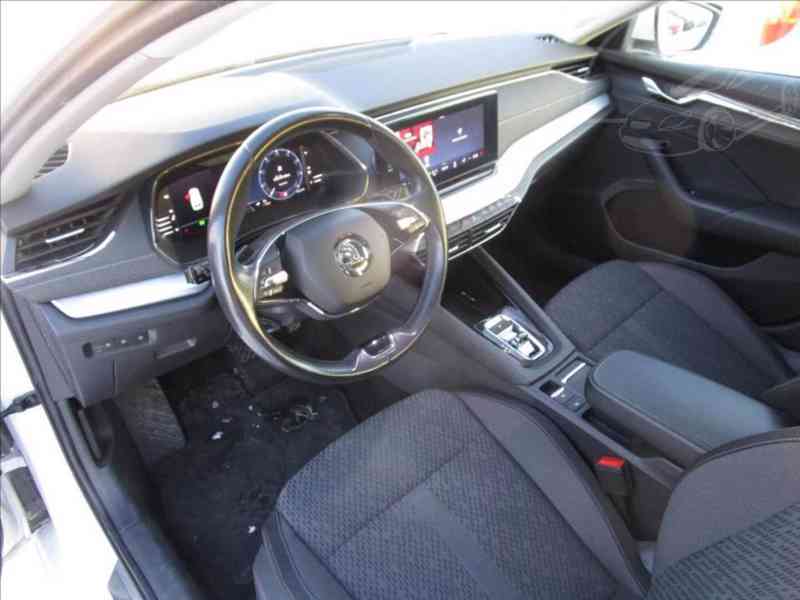 koda Octavia 2,0 TDI DSG Style,1.MAJITEL ČR-DPH - foto 9