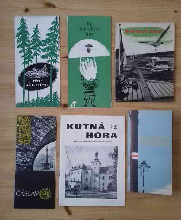 retro turistické informační brožury