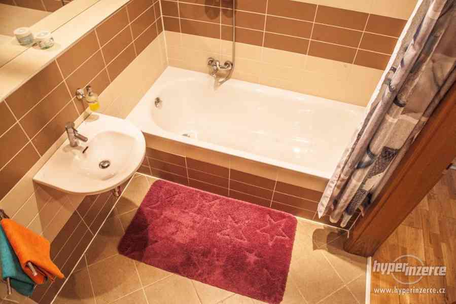 Pronájem bytu 2+kk bez realitky. Rezidence Andel City. - foto 11