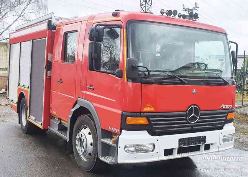 Prodáme hasičské  Mercedes Atego 1428 F,  2400L - foto 1