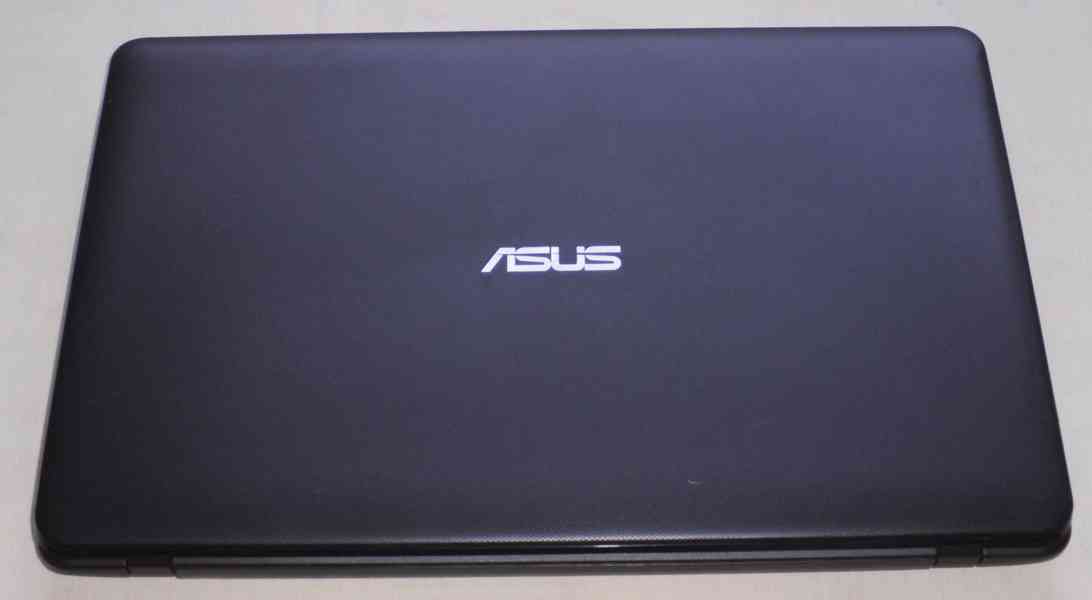 Asus R752N .17.3“.čtyřjádrový Intel . 8GB . 1TB . Windows 11 - foto 6