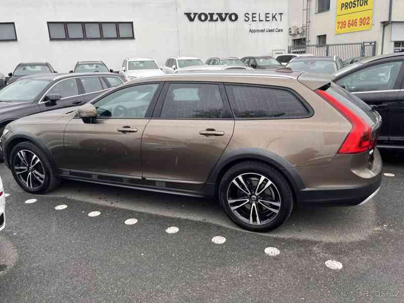 Volvo V90 Cross Country D5 AWD 173kW/235Hp 2018   - foto 9