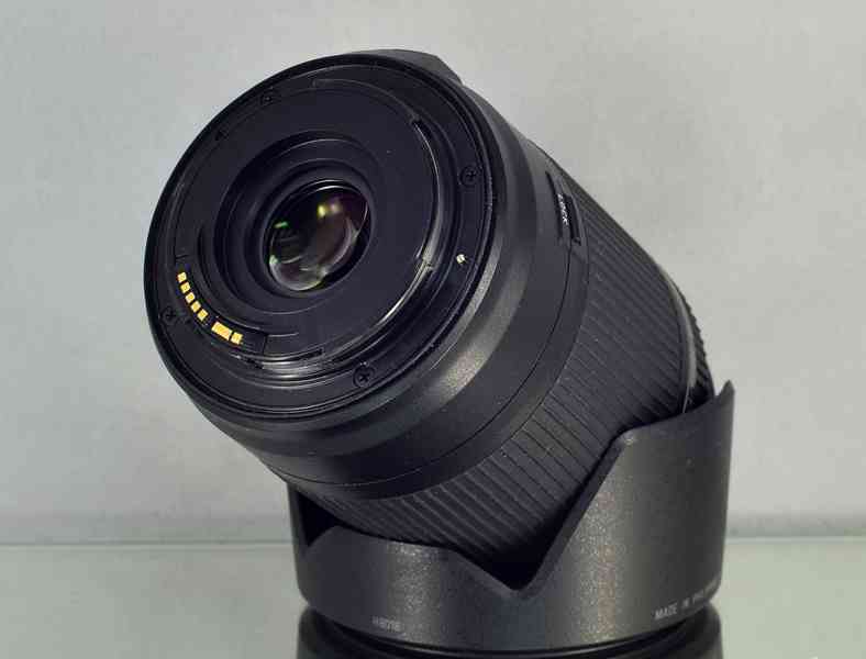 pro Canon - TAMRON AF 18-200mm F/3.5-6.3  Di-II VC - foto 5