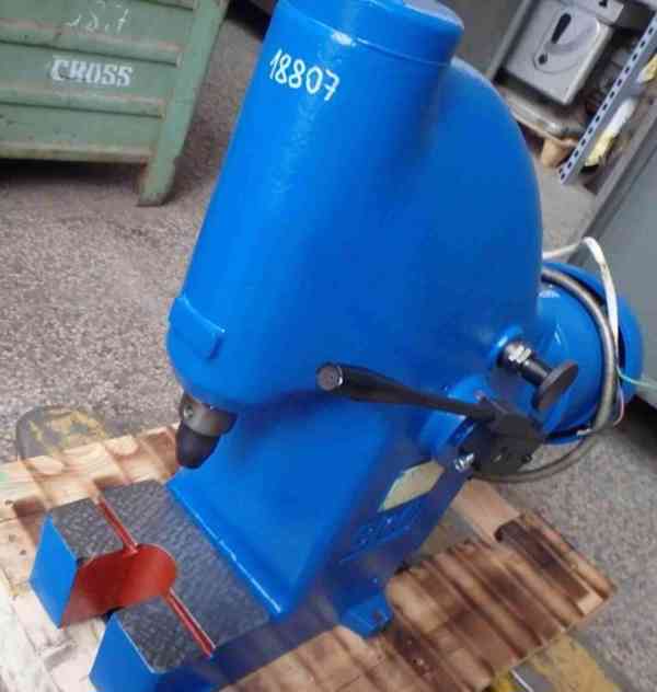 Lis hydraulický BLELL - CDC (11944.) *20 000 Kč - foto 6