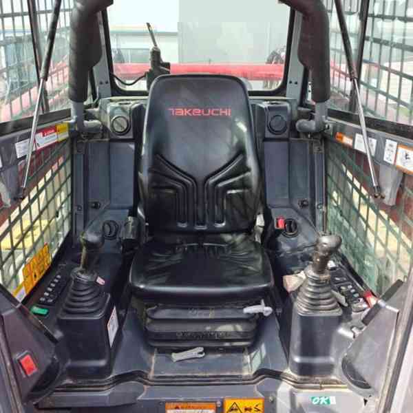 6t pásový smyk nakladač Takeuchi TL12 HiFlow - foto 5