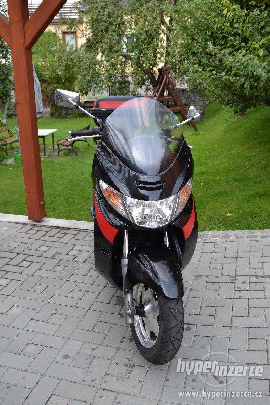 SUZUKI BURGMAN 250 AN - foto 1