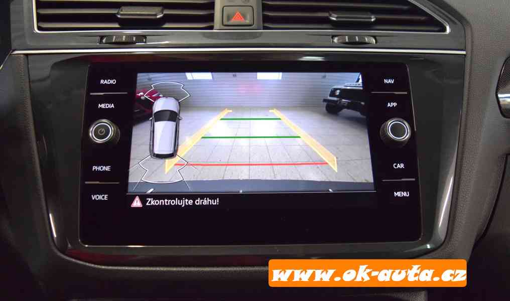 Volkswagen Tiguan 1.5 TSi ELEGANCE DSG 110 kW 2021-DPH  - foto 18