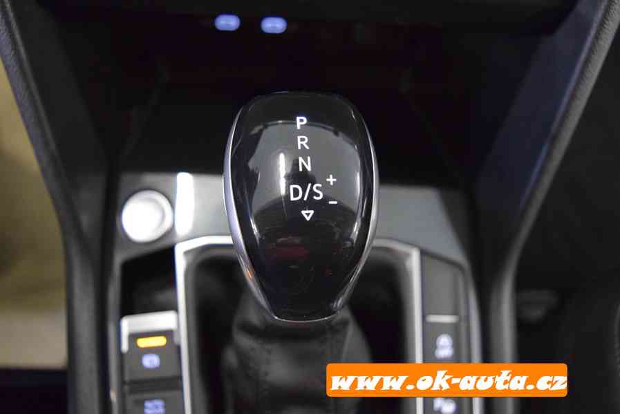 Volkswagen Tiguan 1.5 TSi ELEGANCE DSG 110 kW 2021-DPH  - foto 15