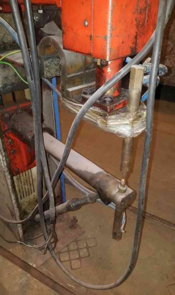 Svářečka bodová BP 40.12 (12097.)   - foto 5