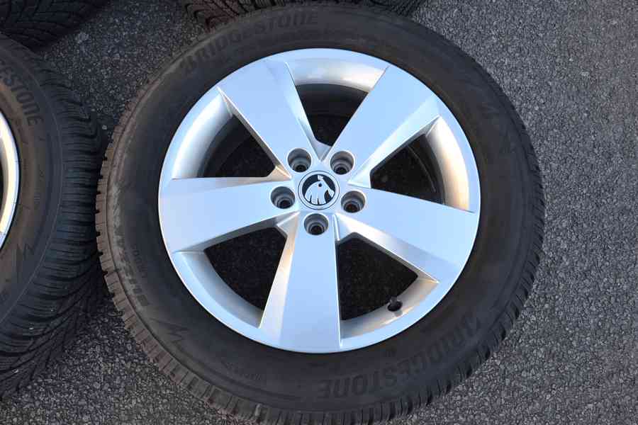 NOVÁ zimní ALU sada Š.Kamiq/Scala+195/60R16 Bridgestone - foto 4
