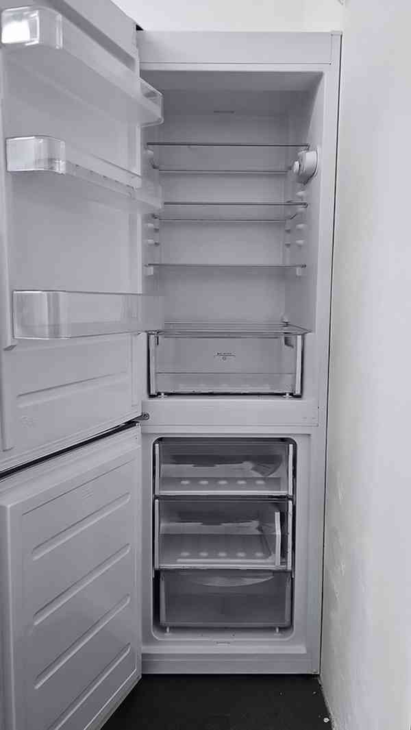 Lednice s mrazákem INDESIT - foto 2