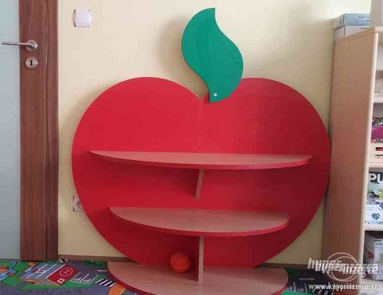 Polička ve tvaru jablka - foto 2