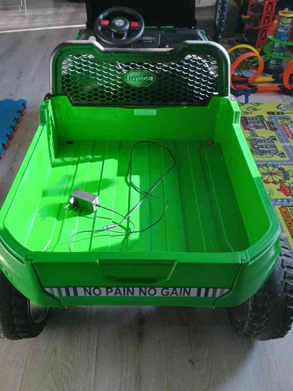 Elektrické autíčko málo používané  - foto 5
