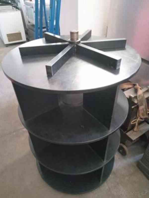 otočný regál na šanony - foto 3