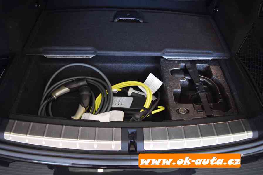 BMW X1 2.5E XDRIVE M-PAKET 162 kW 2022-DPH - foto 9