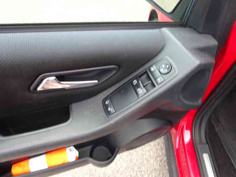 Mercedes Benz A 150 r.v.2008 1.Majitel ČR (70 kw) - foto 6