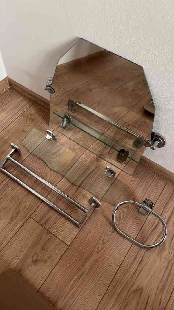 Koupelnové doplňky