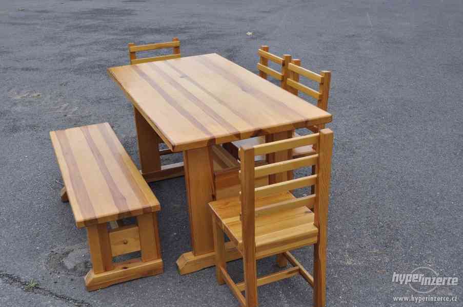 Masivní dřevěný nábytek 24kusů - foto 1