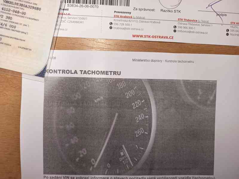 Toyota Yaris 1,3VVT-i Comfort ČR  - foto 24
