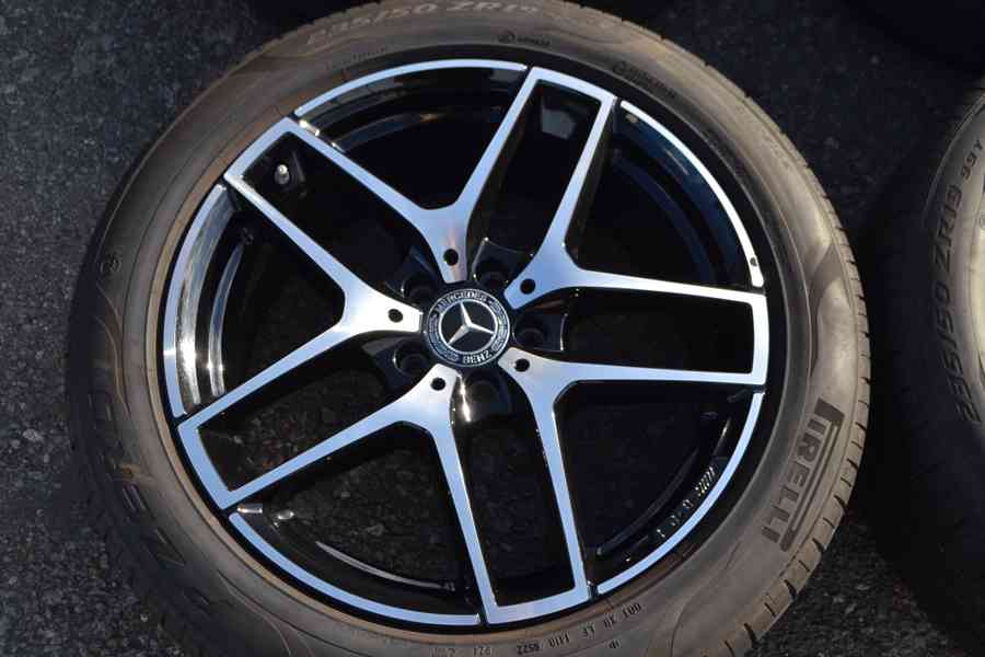 MB GLC coupe -Téměř NOVÁ letní Alu sada AMG 235/50R19 - foto 11