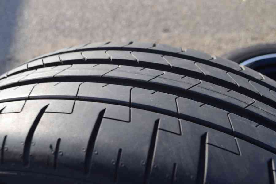 MB GLC coupe -Téměř NOVÁ letní Alu sada AMG 235/50R19 - foto 6