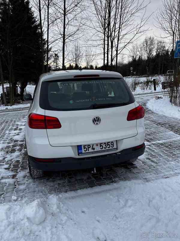 Volkswagen Tiguan 2,0 - foto 5