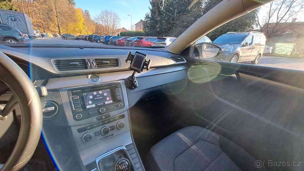 Volkswagen Passat 2,0   TDi 103Kw CONFORTLIN - foto 8