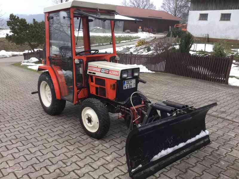Traktor Gutbrod 4200 H - foto 1