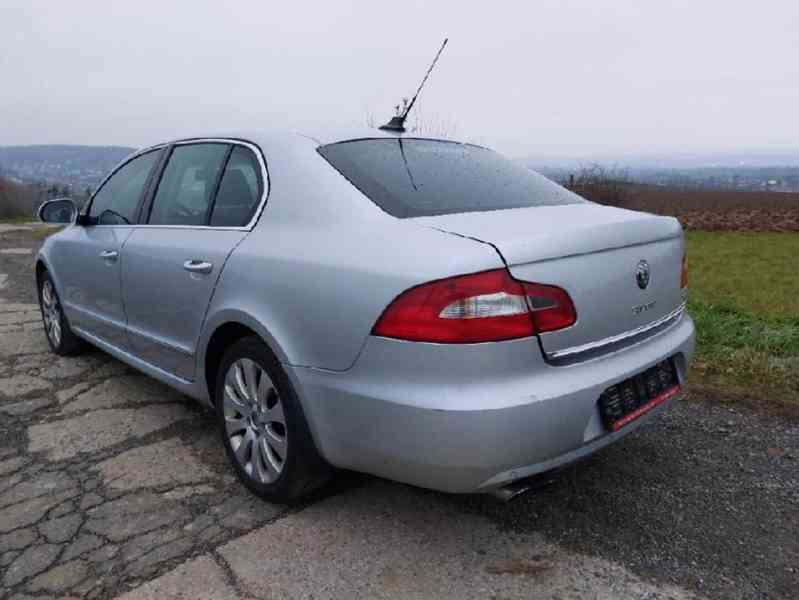 ŠKODA SUPERB II 2,0 TDI COMMON RAIL ELEGANCE  - foto 3