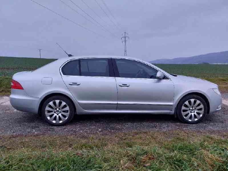 ŠKODA SUPERB II 2,0 TDI COMMON RAIL ELEGANCE  - foto 6