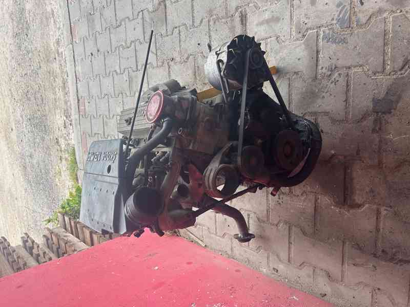 Motor 1,3 MPI Škoda Felicia 781.136M kompletní - foto 2