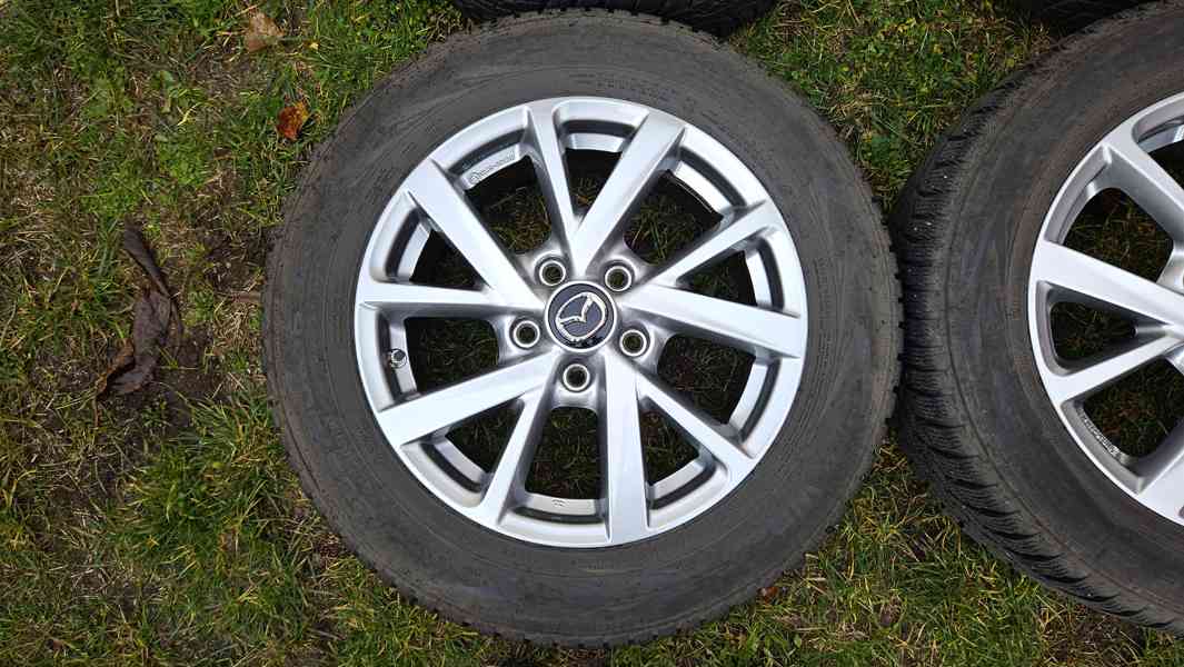 Mazda 3 zimní kola pneumatiky Nokian 205/60R16 elektrony 16" - foto 3