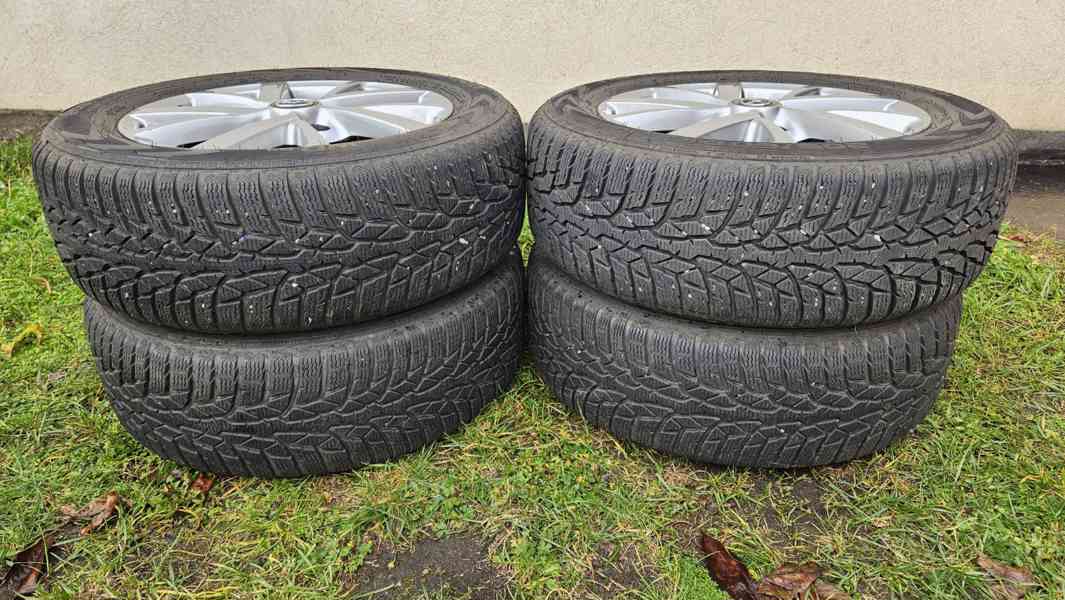 Mazda 3 zimní kola pneumatiky Nokian 205/60R16 elektrony 16" - foto 8