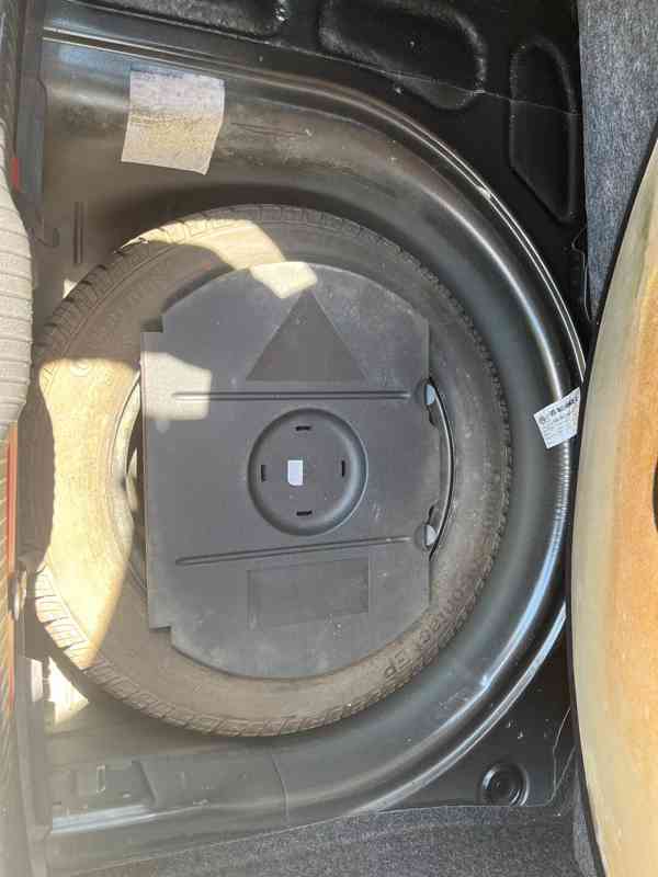 Volkswagen Polo 1.2 40 kW, r. v. 2004, STK do 5/2028 - foto 14