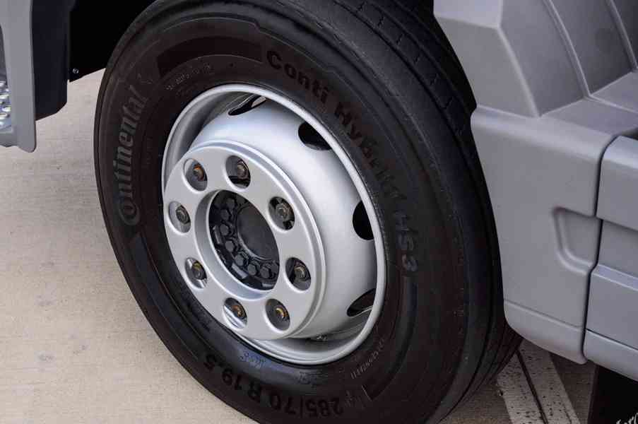 MERCEDES ATEGO 1523 TŘÍSTRANNÝ SKLÁPĚČ + HYDRAULICKÁ RUKA - foto 26