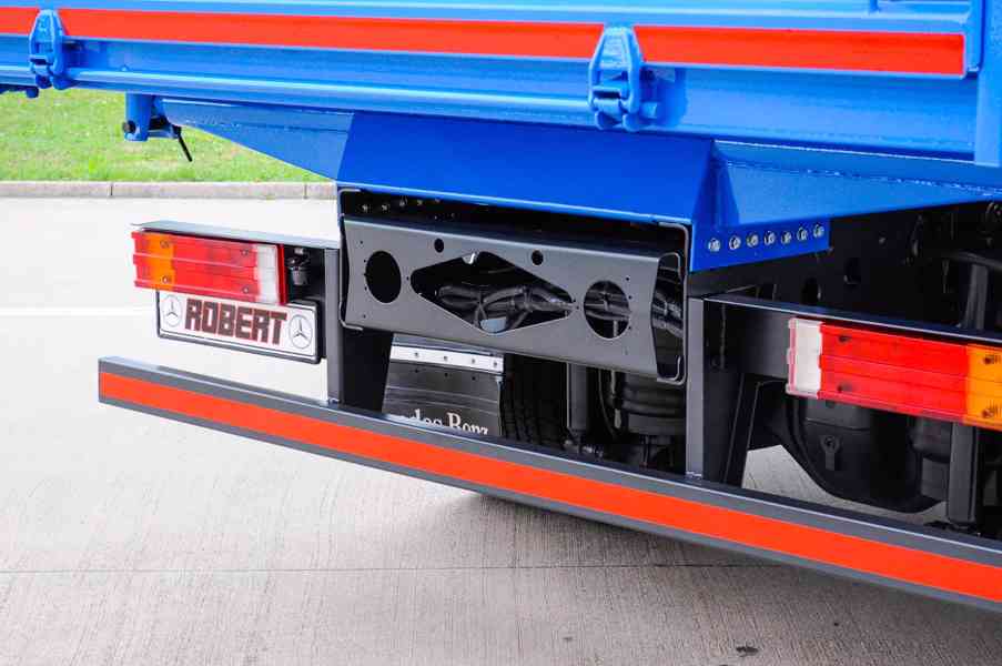 MERCEDES ATEGO 1523 TŘÍSTRANNÝ SKLÁPĚČ + HYDRAULICKÁ RUKA - foto 17