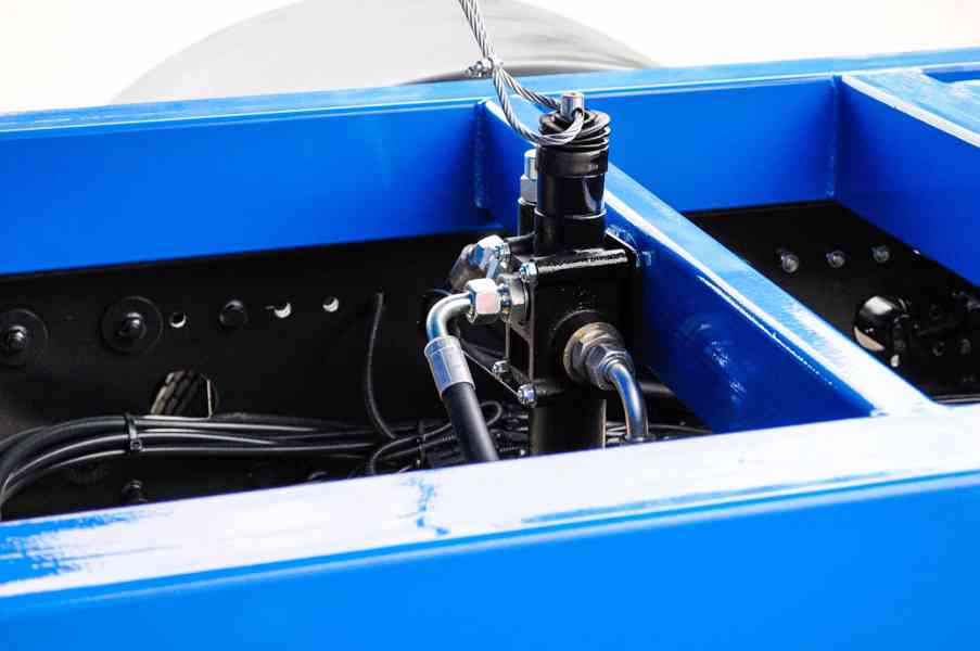 MERCEDES ATEGO 1523 TŘÍSTRANNÝ SKLÁPĚČ + HYDRAULICKÁ RUKA - foto 80