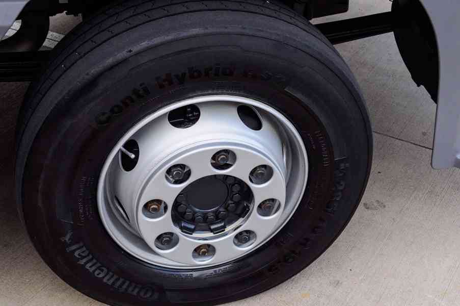 MERCEDES ATEGO 1523 TŘÍSTRANNÝ SKLÁPĚČ + HYDRAULICKÁ RUKA - foto 12