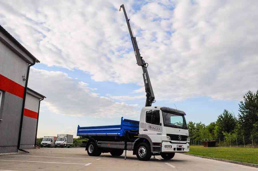 MERCEDES ATEGO 1523 TŘÍSTRANNÝ SKLÁPĚČ + HYDRAULICKÁ RUKA - foto 100