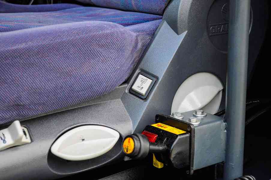 MERCEDES ATEGO 1523 TŘÍSTRANNÝ SKLÁPĚČ + HYDRAULICKÁ RUKA - foto 47