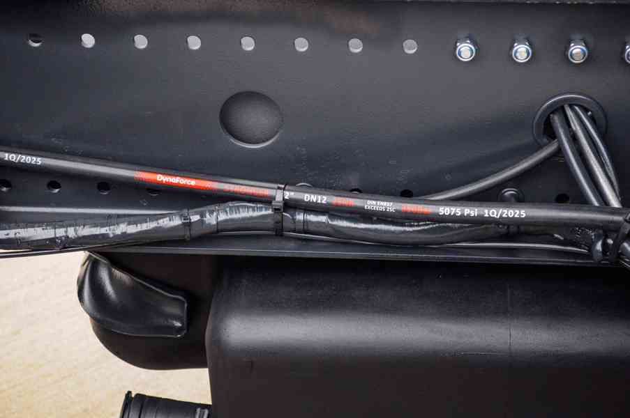 MERCEDES ATEGO 1523 TŘÍSTRANNÝ SKLÁPĚČ + HYDRAULICKÁ RUKA - foto 84